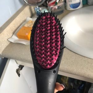 brush straightener